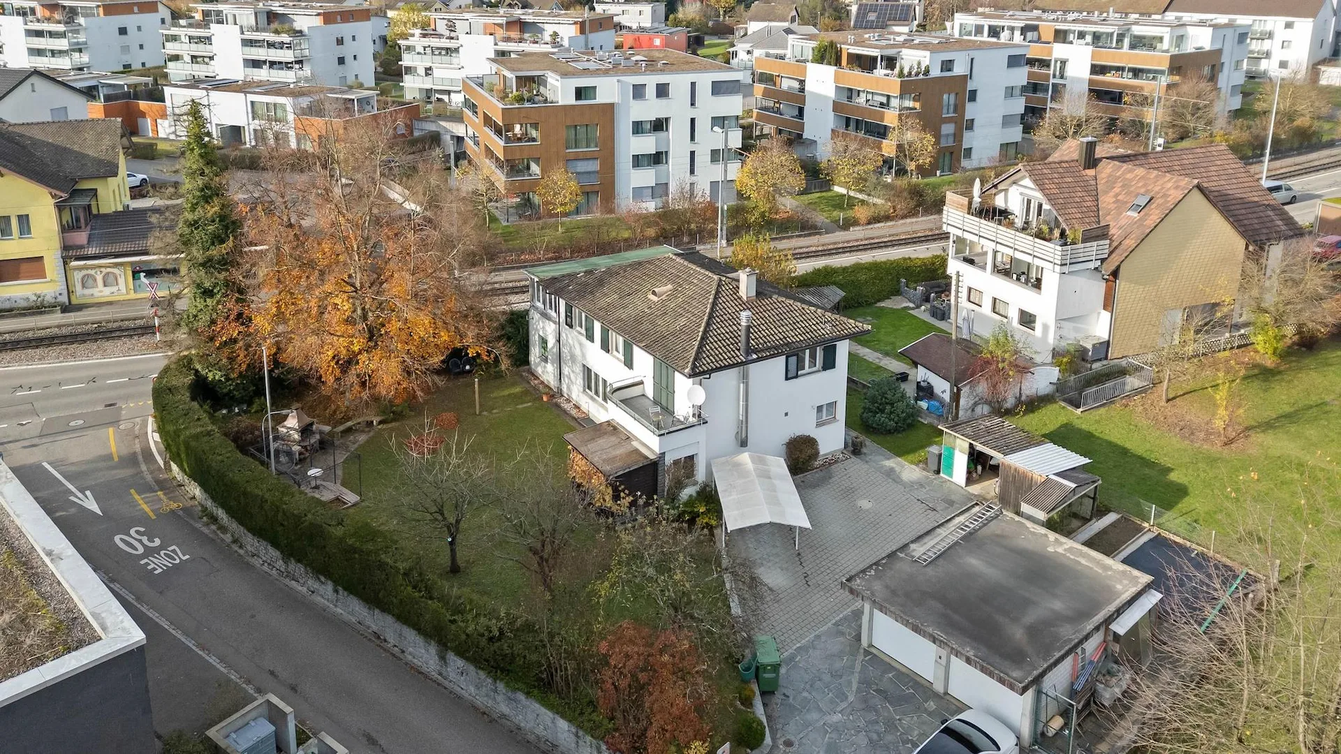 Mehrfamilienhaus mit 2 Einheiten, Garten Unterentfelden kaufen