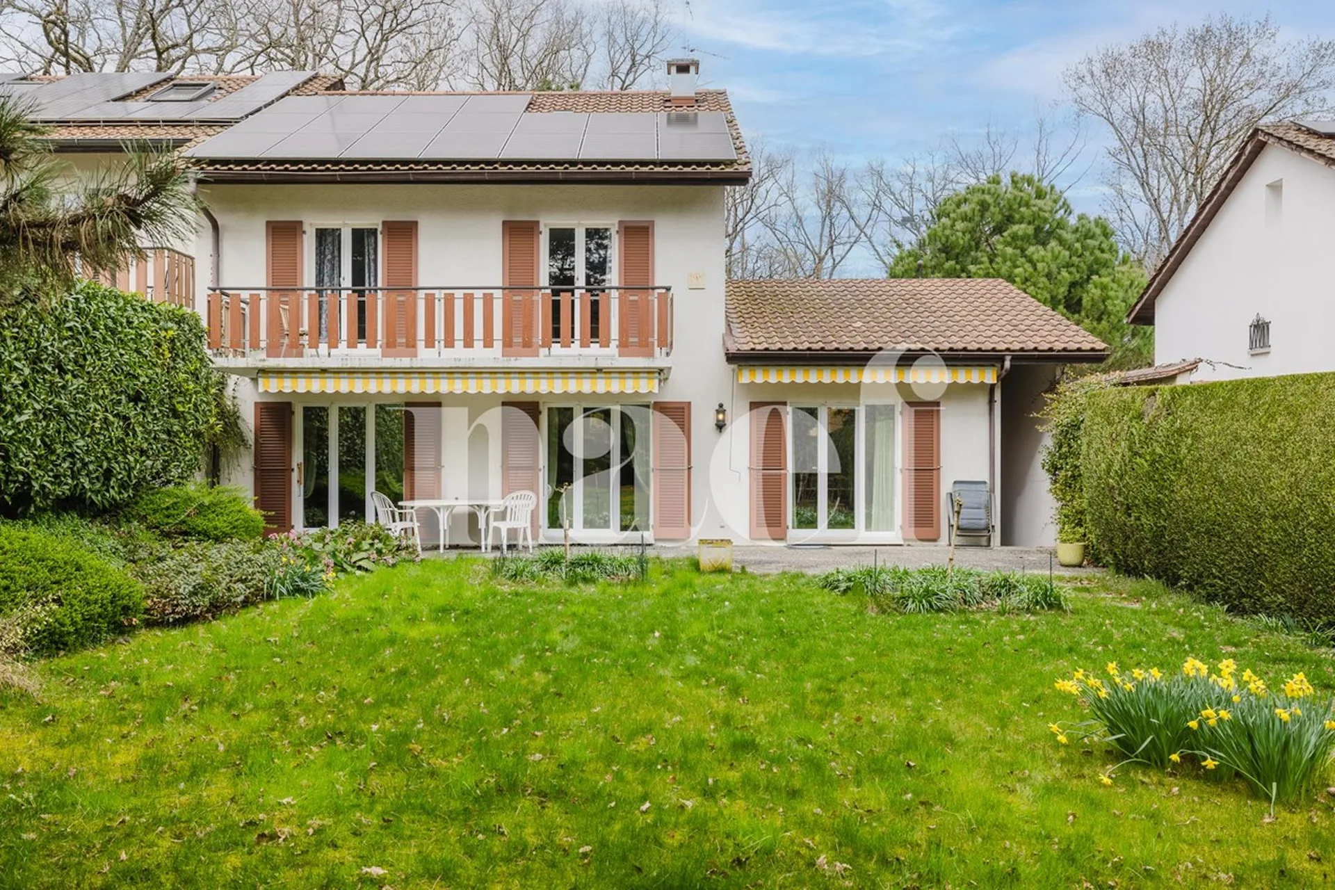 Charmante villa familiale avec jardin privatif dans un cadre verdoyant