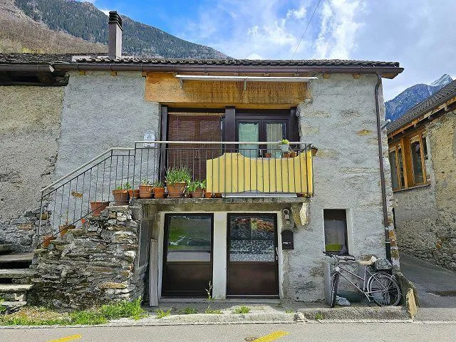Rustico mit 2 - und 3-Zimmer-Wohnungen mit Terrassen und schöner Au...