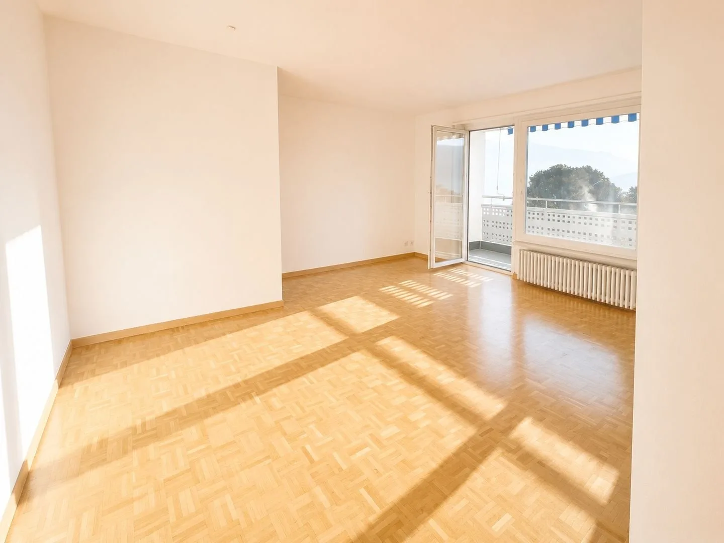 Luminoso appartamento al piano rialzato con vista aperta