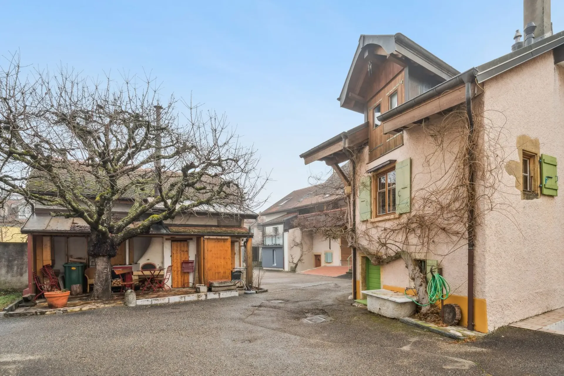 Charmante maison villageoise avec jardins !