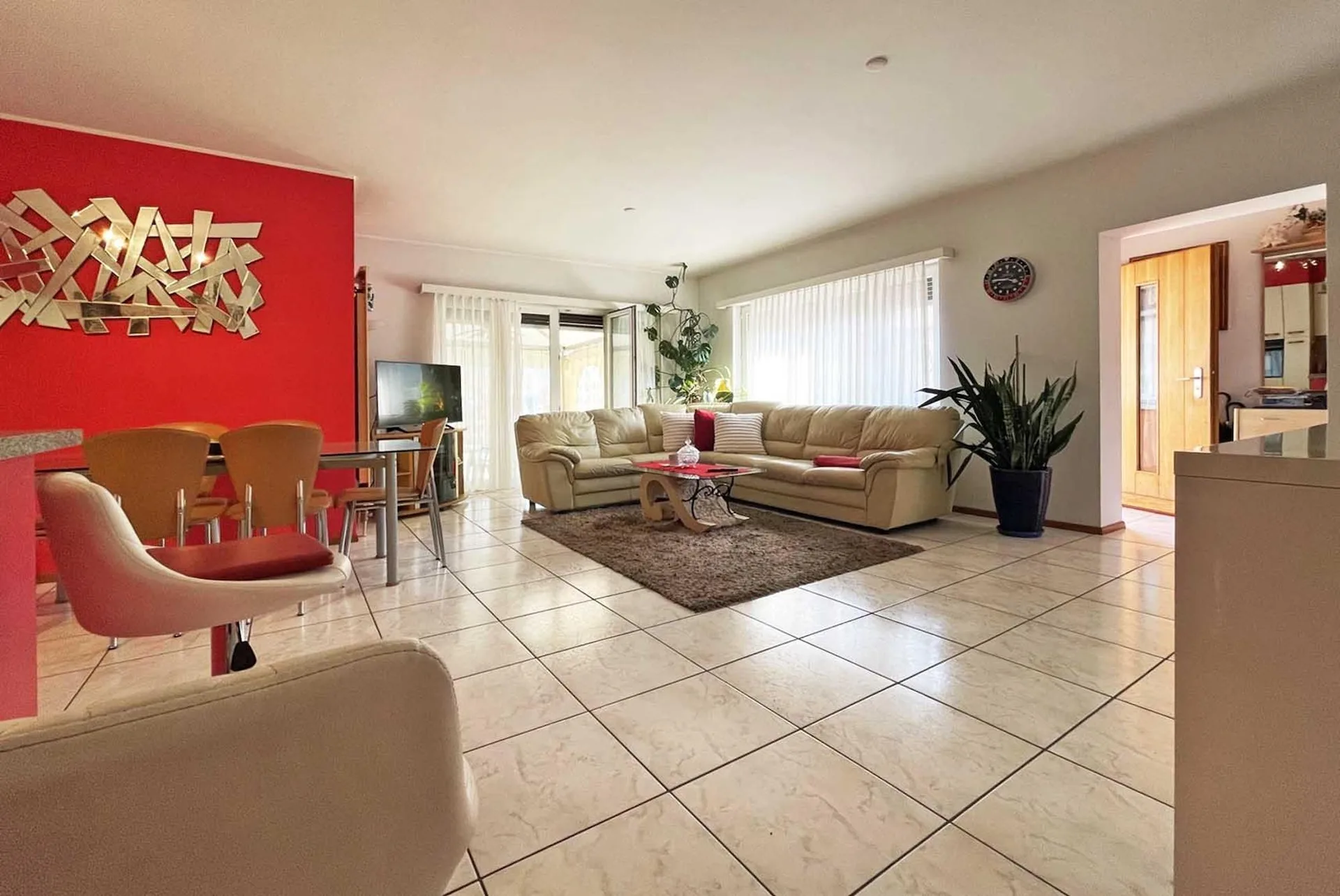 Casa unifamiliare con annesso grotto duplex.