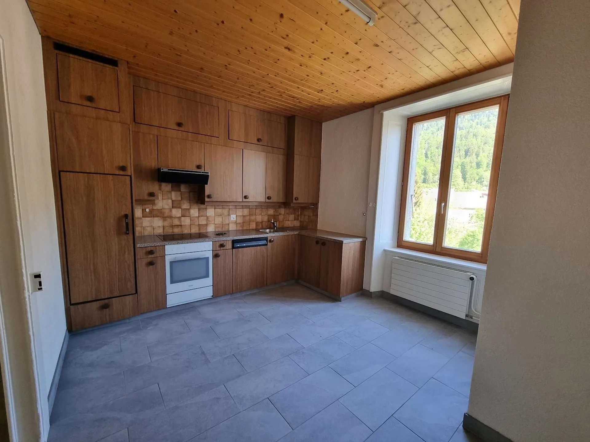 Charmantes 4-Zimmer-Wohnung in Buttes