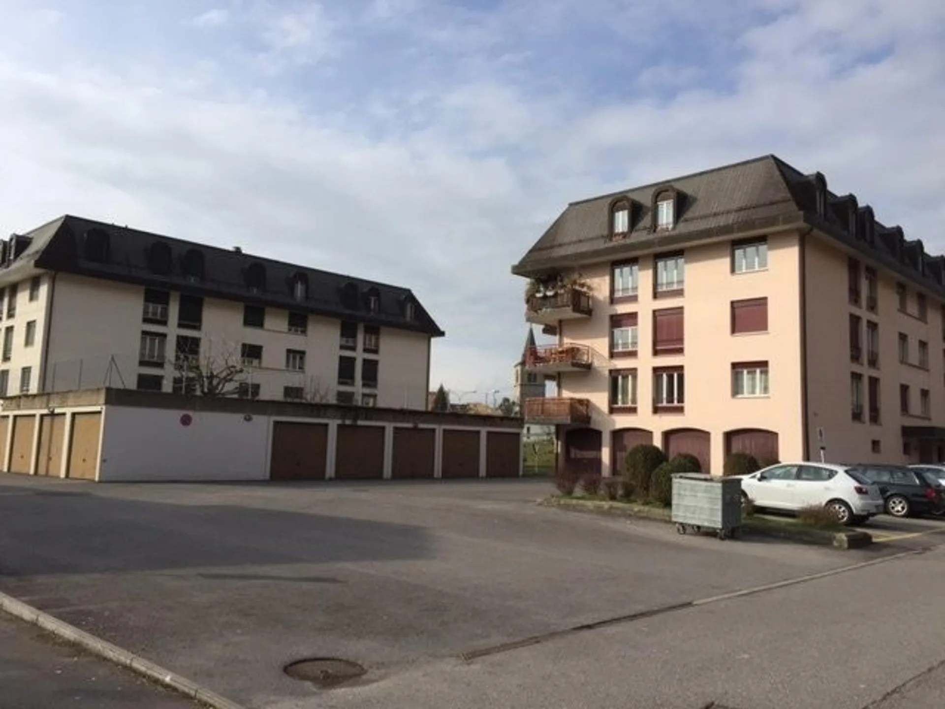 Schönes Apartment in einer ruhigen Nachbarschaft und nahe bei den Geschäften