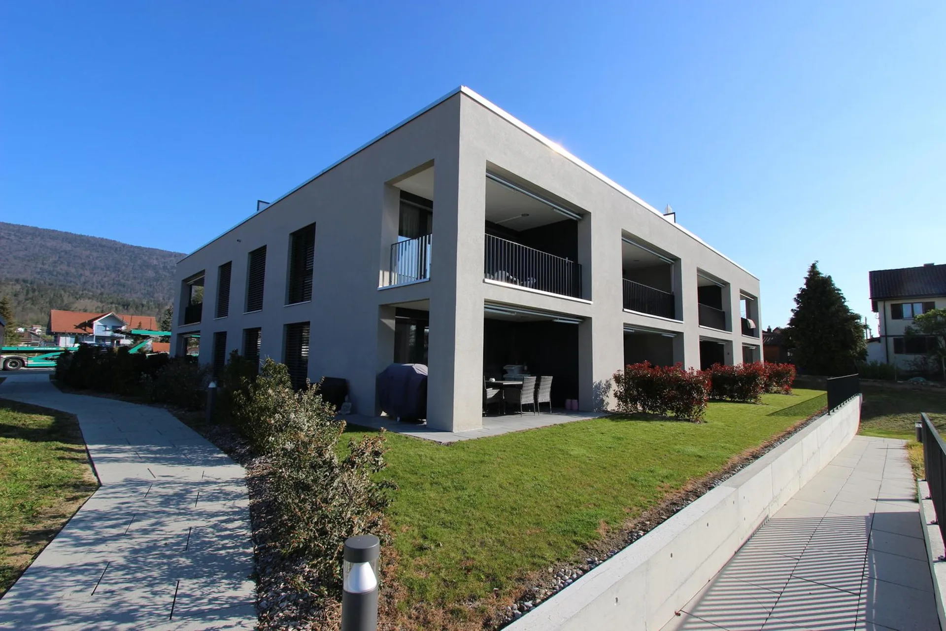 Studio mit Gartensitzplatz