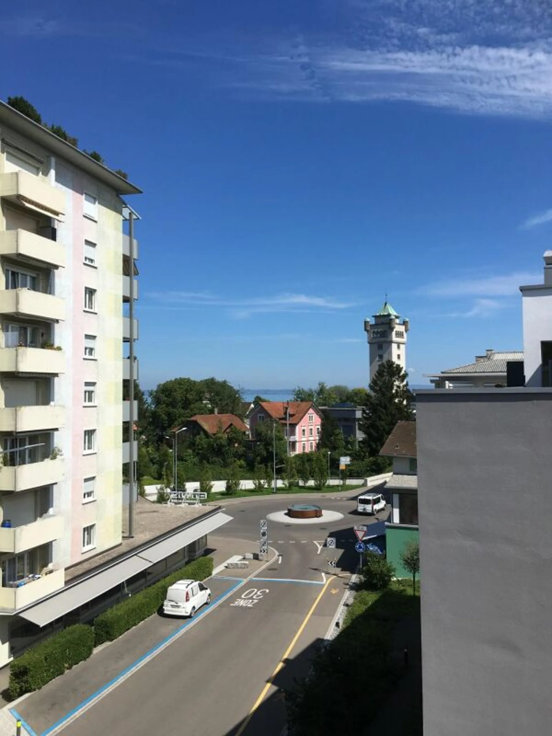 Moderne 1.5-Zi-Wohnung mit schöner Aussicht