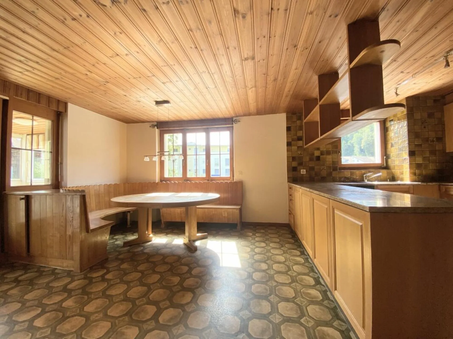 Charmante 6.5-Zimmerwohnung im Zentrum von Zell