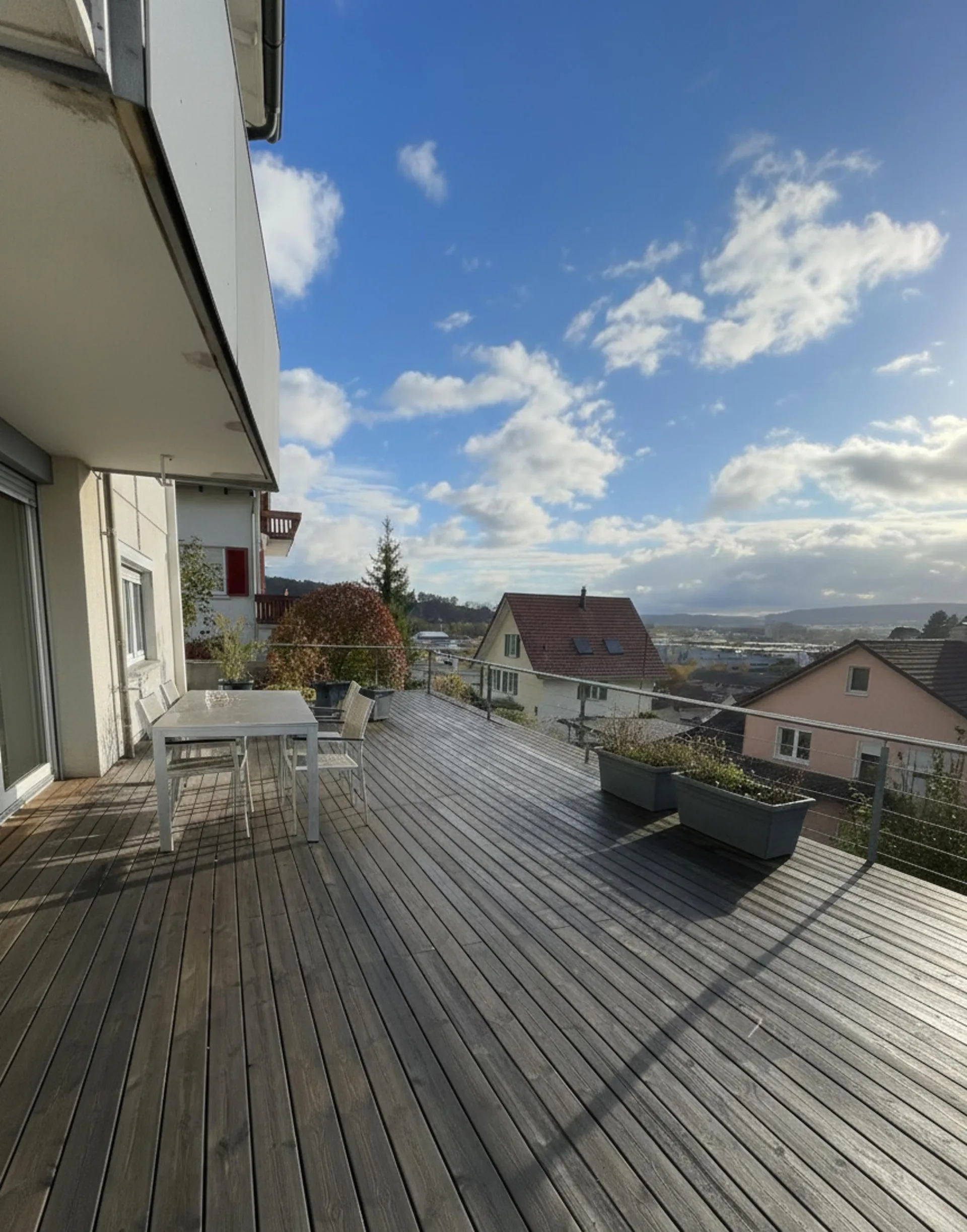 Vivere moderno con vista panoramica & grande terrazza soleggiata