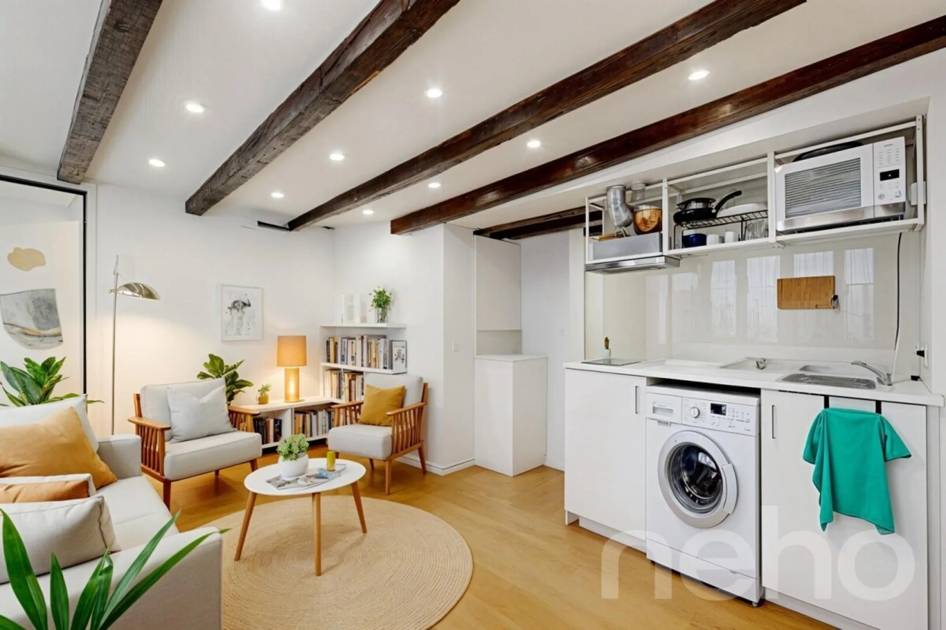 Triplex de 4.5p + Studio indépendant : Investissement Idéal à Aubonne
