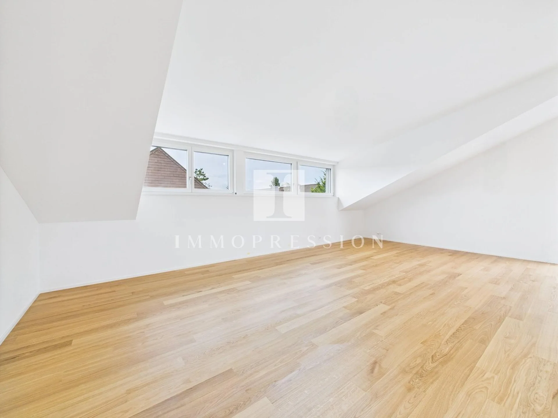 Premium location in ALLSCHWIL: Attic apartment with spectacular terrace!
