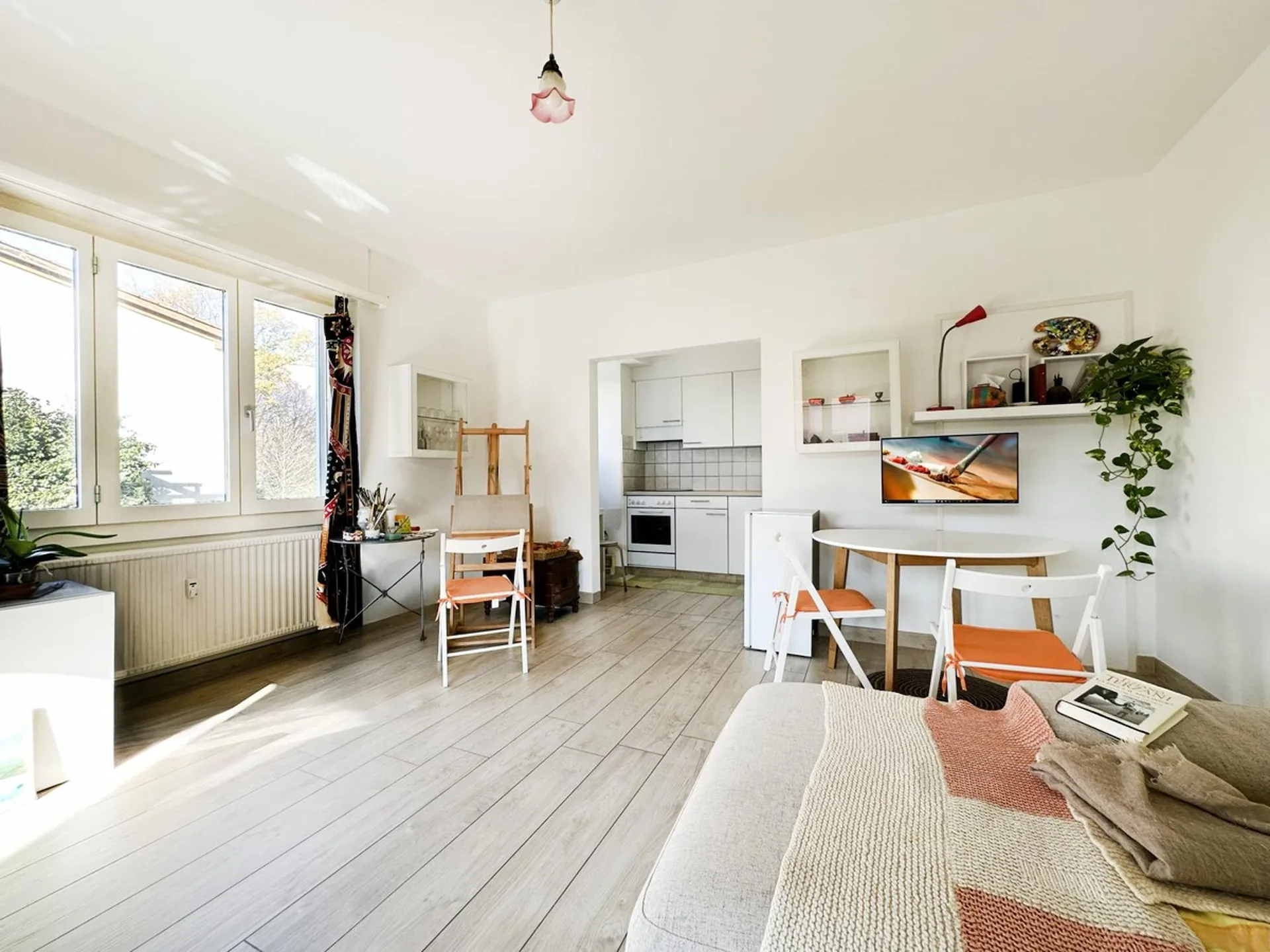 Helles 2,5-Zimmer-Wohnung mit Terrasse in guter Wohngegend