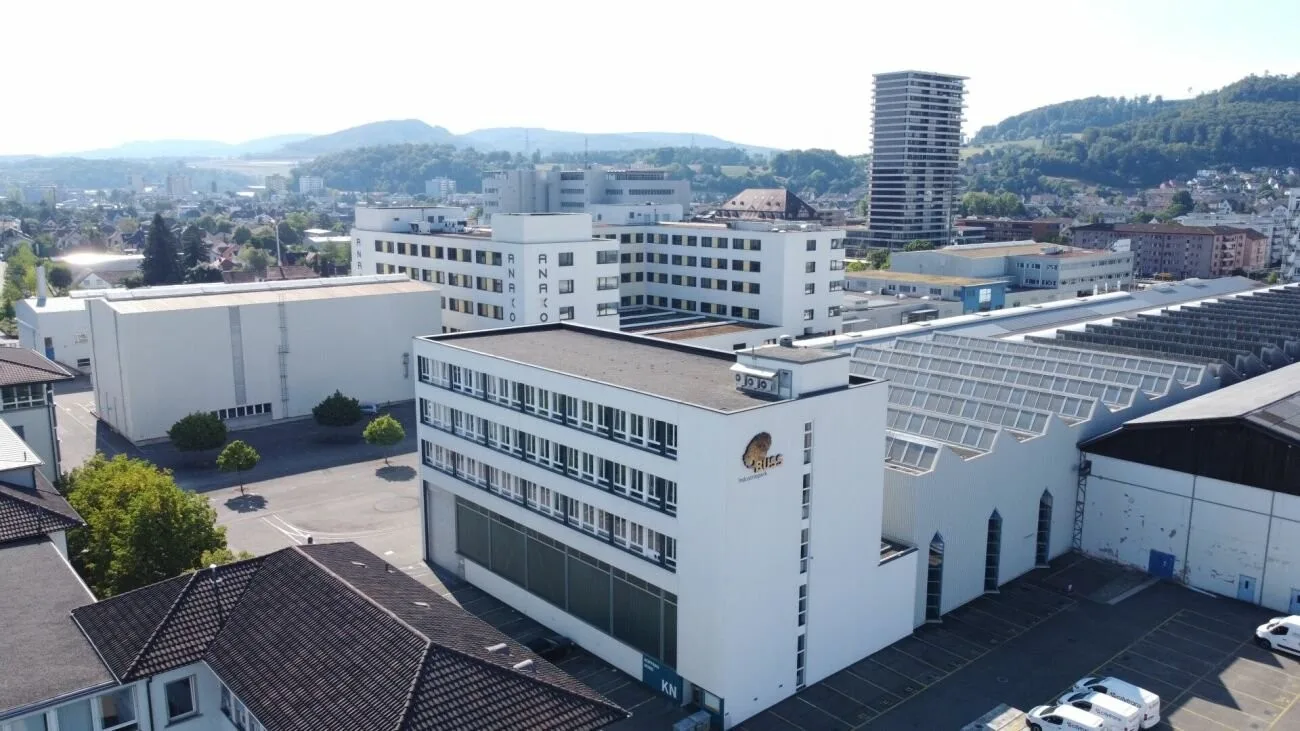 Helles und geräumiges Büro (74.5 m²) im Buss Industriepark Pratteln